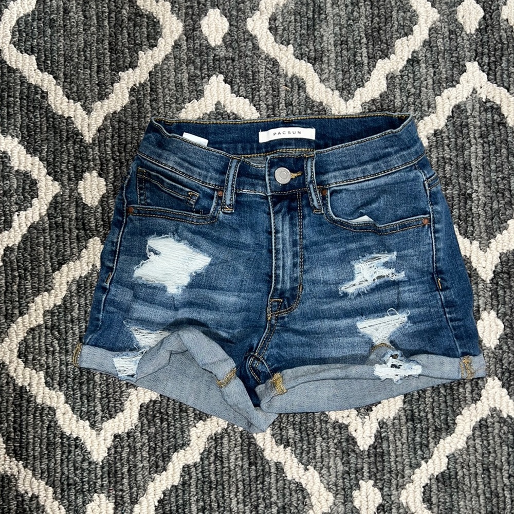 Pac Sun shortie jean shorts